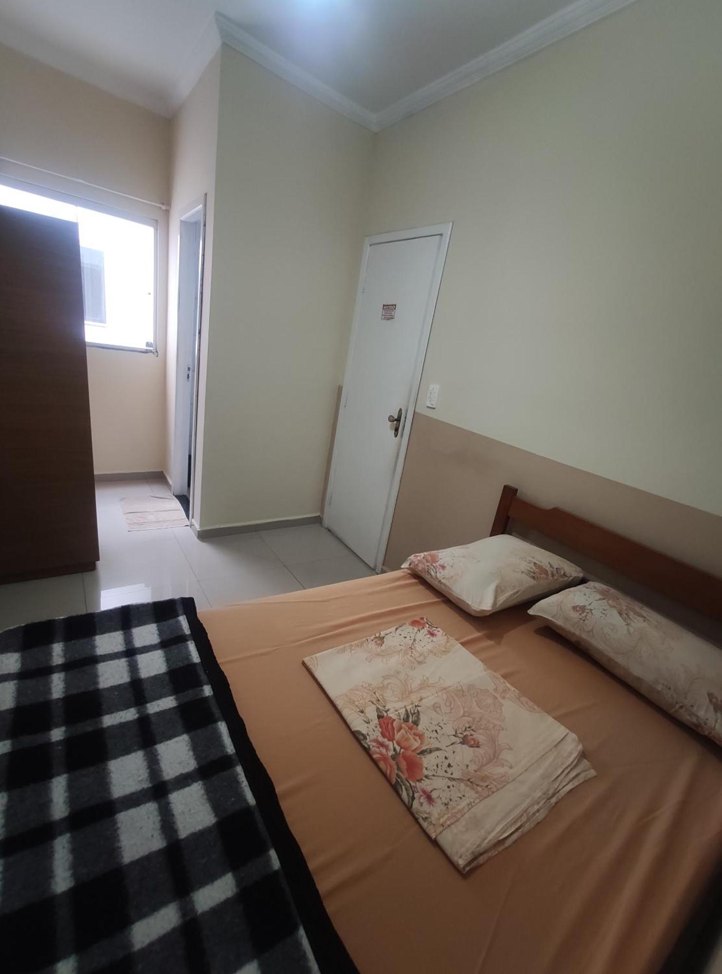 Hotel Pousada Sao Miguel Arcanjo Aparecida  Pokoj fotografie