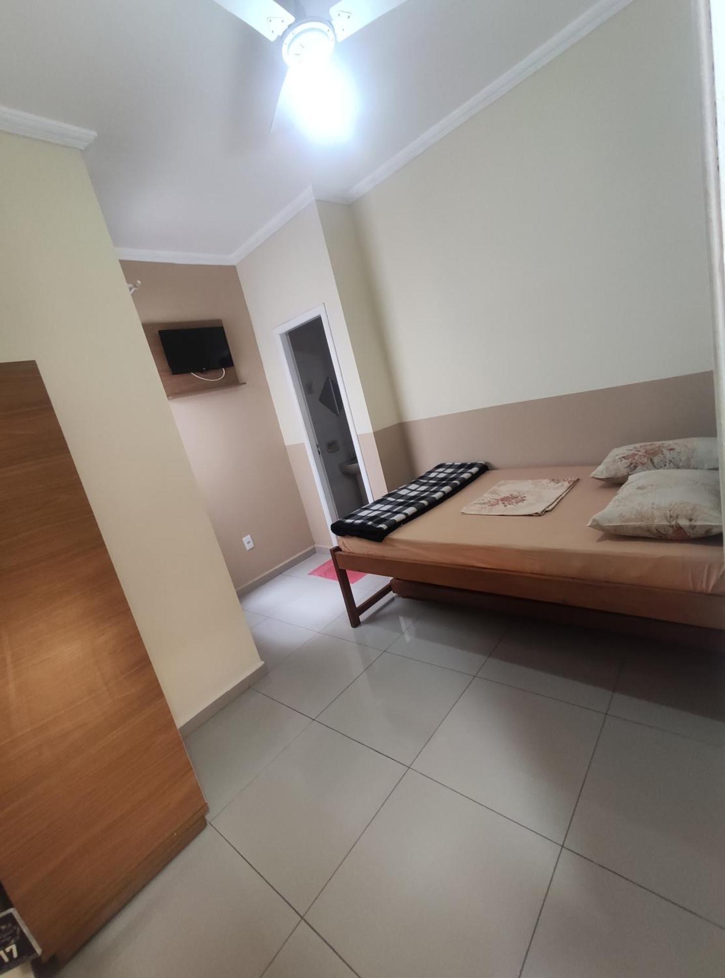 Hotel Pousada Sao Miguel Arcanjo Aparecida  Pokoj fotografie
